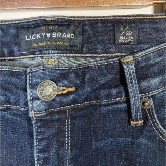 LUCKY Brand skinny jeans. Size 6/28 - Picture 7 of 13